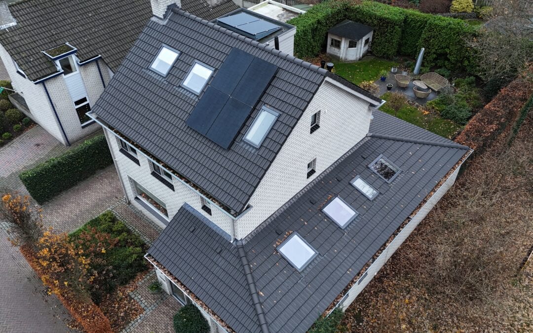 Pannendak renovatie inclusief nieuwe dakpannen en isolatie: kosten.